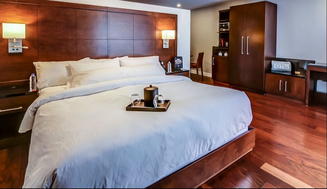 prestige suite room otl hotel saguenay lac saint jean